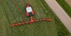 GF 13003 al lavoro in un campo