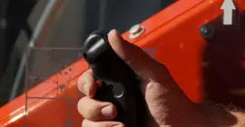 Mono-levier multifonctions avec avancement hydrostatique