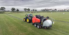 La rotopressa-fasciatrice VBP 7100 al lavoro