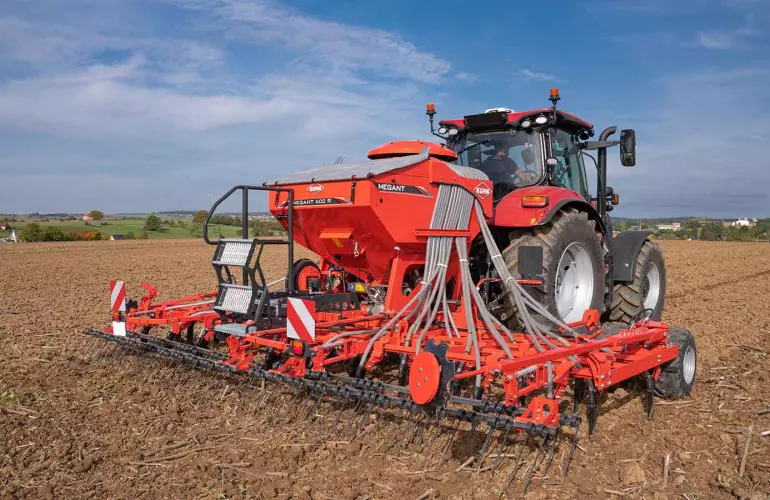 MEGANT 602 R al lavoro