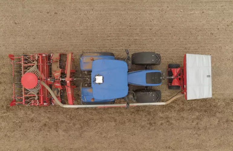 Tramoggia TF 1512 al lavoro