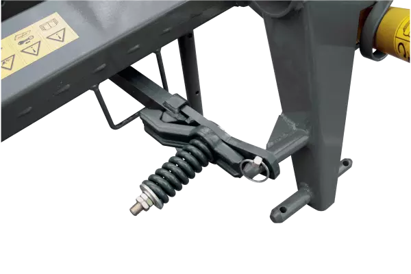 Quando colpisce un ostacolo, la falciatrice ruota all'indietro, assorbendo l'impatto.