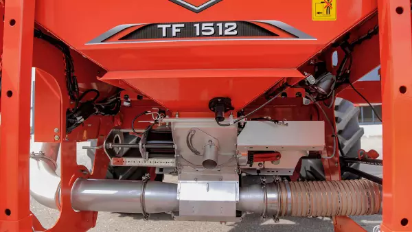 Dosatore della tramoggia frontale TF 1512