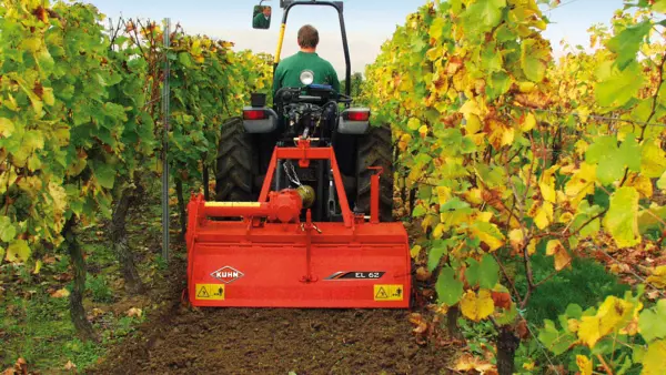 Taglio meccanico delle erbacce in tutte le condizioni grazie alle frese KUHN EL