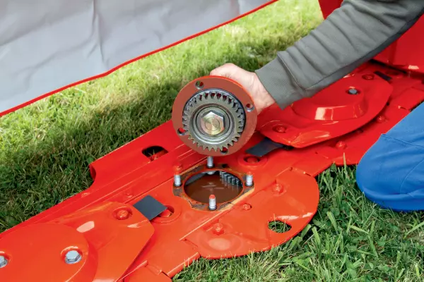 Cambio del porta dischi sulla barra di taglio della serie 100