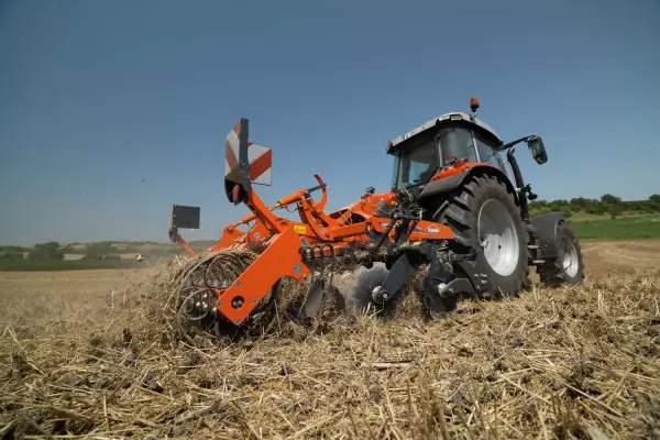 Il rullo Flexliner è disponibile per gli OPTIMER portati. È particolarmente adatto per la creazione di false semine.