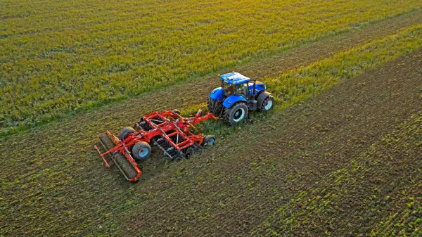 OPTIMER è disponibile con telaio portato fisso, portato pieghevole o trainato, per rispondere a tutte le esigenze.