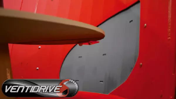 La forma asimmetrica brevettata VENTIDRIVE del portello di pacciamatura PROFILE PLUS migliora l'aspirazione della paglia