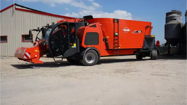 Il peso del vano motore posizionato sull’assale motore garantisce un eccellente trasferimento dei carichi