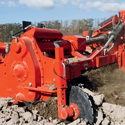 Dischi dentati laterali di separazione sul modello EL 402R-600