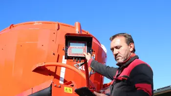 Il sistema di pesatura KUHN DG600 sui miscelatori KUHN PROFILE e EUROMIX TMR aiuta a gestire efficacemente le operazioni di alimentazione