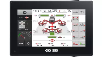 Термінал CCI 800 одночасно відображає різну інформацію на зручному для користувача антибліковому екрані