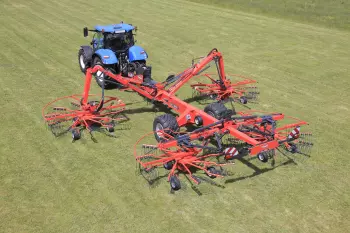 L'azionamento rotore 100% idraulico con un unico albero della PTO consente di risparmiare sui tempi di manutenzione