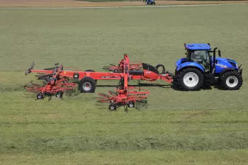 La larghezza d'andana è regolabile da 8,4 a 12,50 m