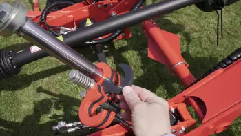 L'impostazione manuale dell'altezza di lavoro dei rotori è semplice e rapida.