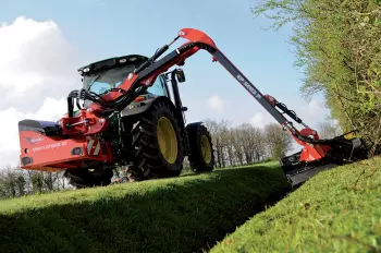 Bracci decespugliatori KUHN PRO-LONGER GII 5183 P e 5683 P: le prestazioni con cinematica tradizionale