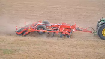 Il PERFORMER 4000 "One Pass" con dischi, denti e rullo