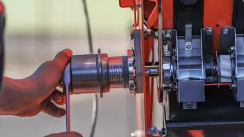 Distribuzione a scanalature volumetriche elicoidali HELICA