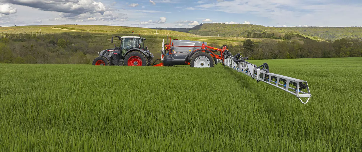 METRIS 2 e barra RHA3 da 36 m durante il trasporto