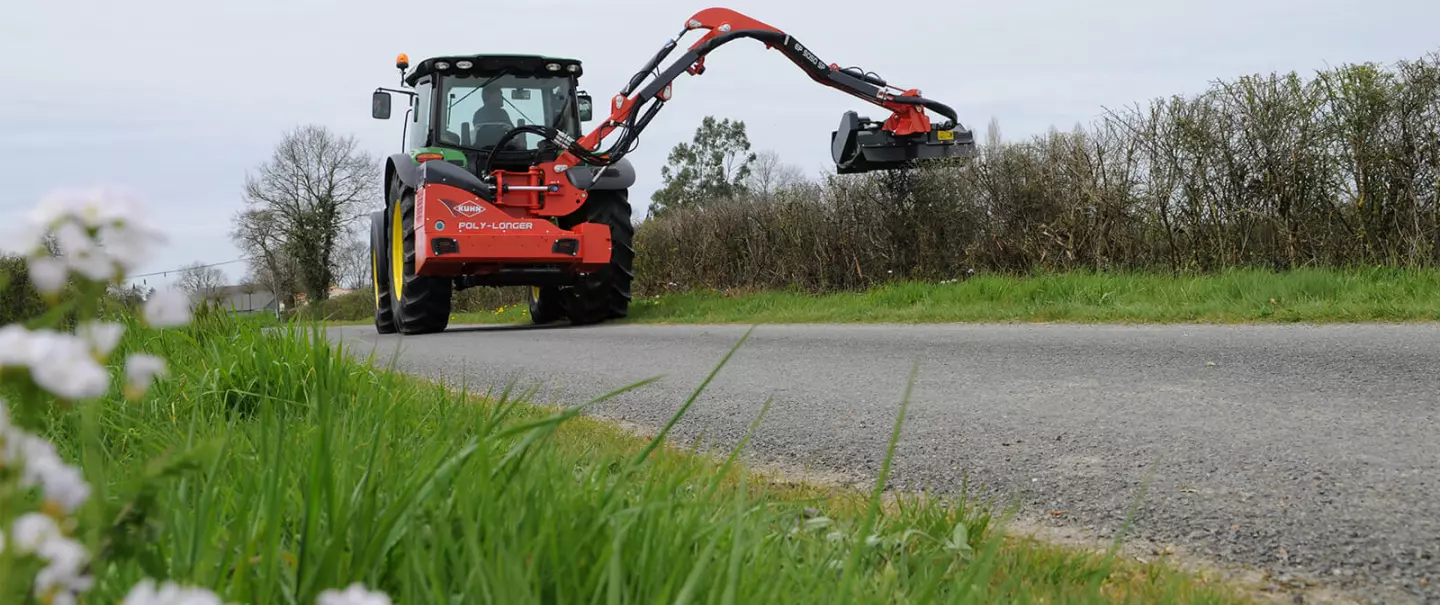 Il miglior rapporto "Prestazioni/Costo" con il braccio decespugliatore KUHN POLY-LONGER 5050 P