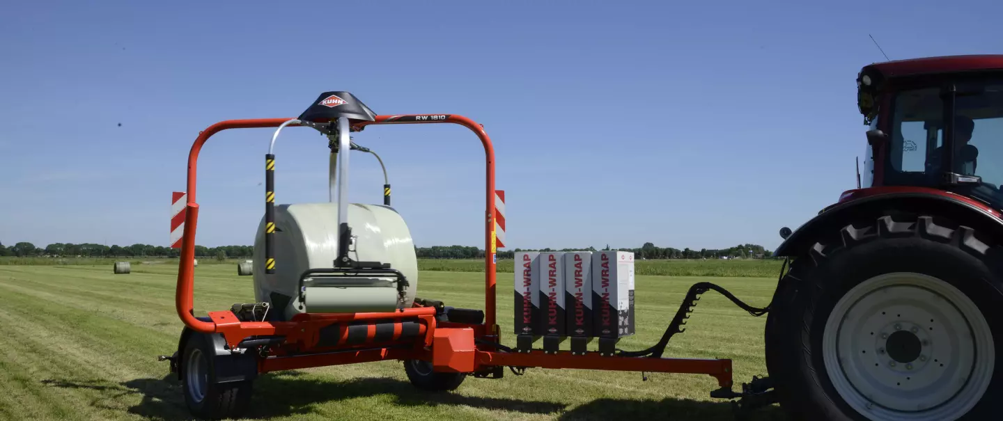 Il fasciatore RW 1800 per balle tonde 