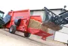 Pailleuse distributrice KUHN PRIMOR 15070 M en mode transport